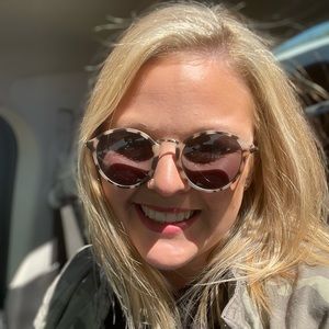 Meet your Posher, Libby